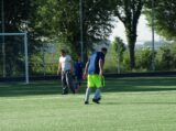 Laatste training S.K.N.W.K. JO11-1JM van seizoen 2022-2023 (partijtje tegen de ouders) (183/221)